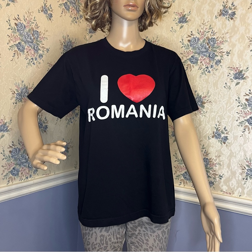 Unisex Black I ❤️ Romania Tshirt, Size M
